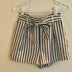 Forever 21 black and white shorts